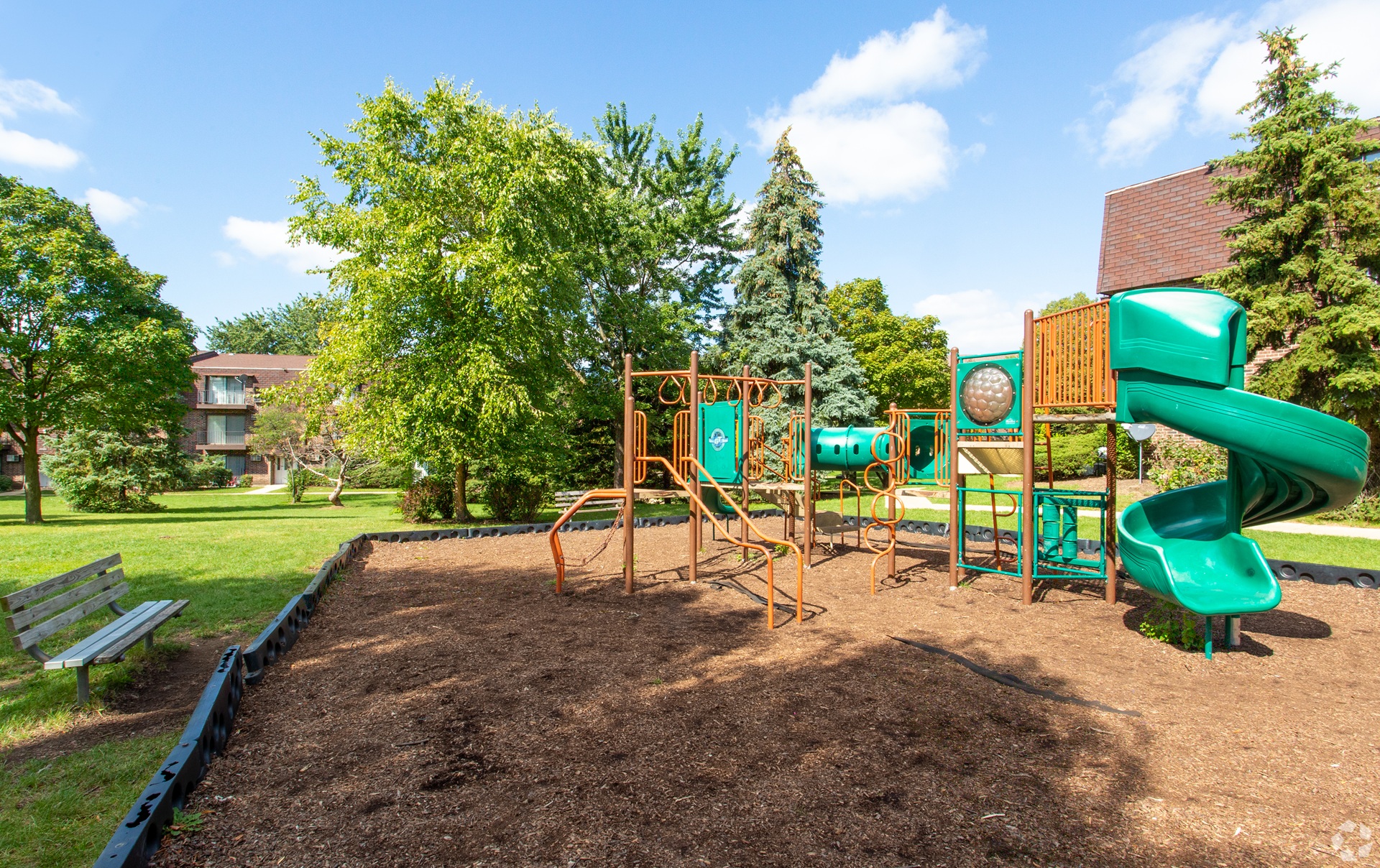 Dynasty Pointe Apartments playground in Woodridge Illinois